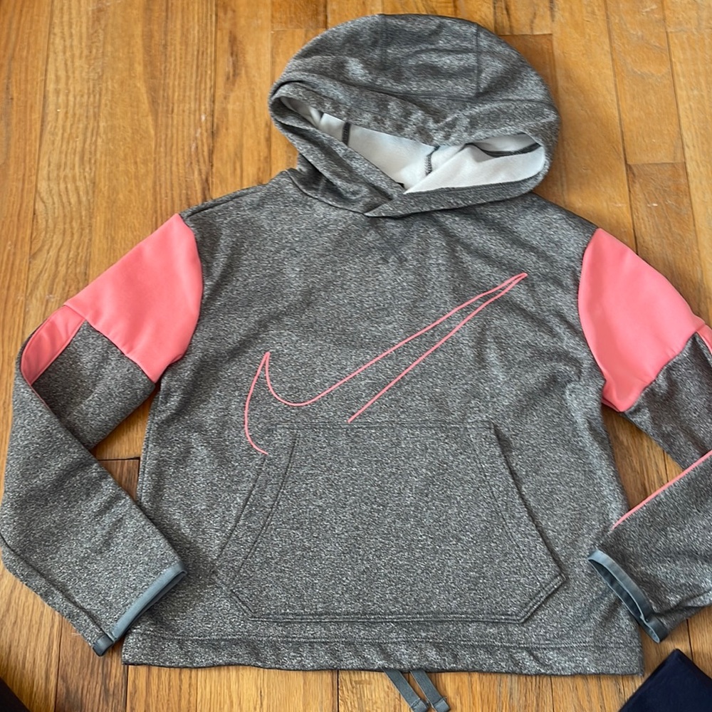 Nike sweatshirt